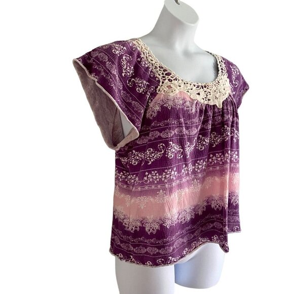 No Boundaries Short Sleeve Purple and Pink Top Women's 1X 16W - Picture 4 of 8